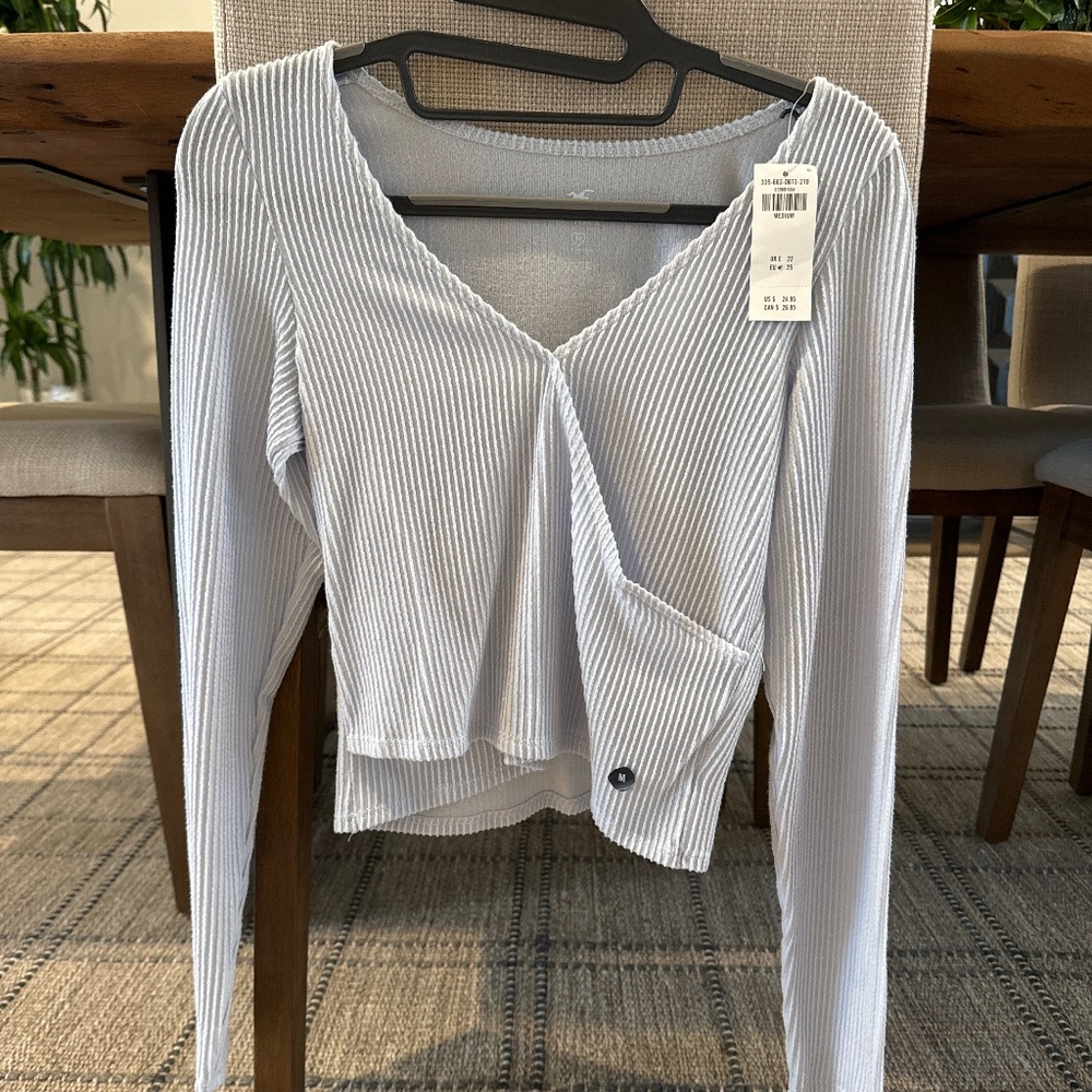 Women’s/girls long sleeve ribbed top